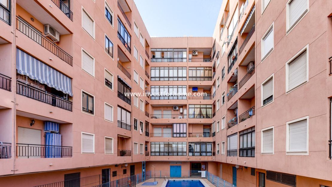 Verkoop - Appartement - Torrevieja - Centro