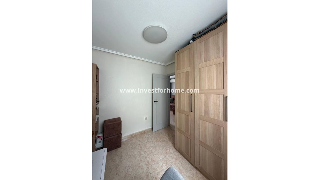 Verkoop - Appartement - Torrevieja - Centro