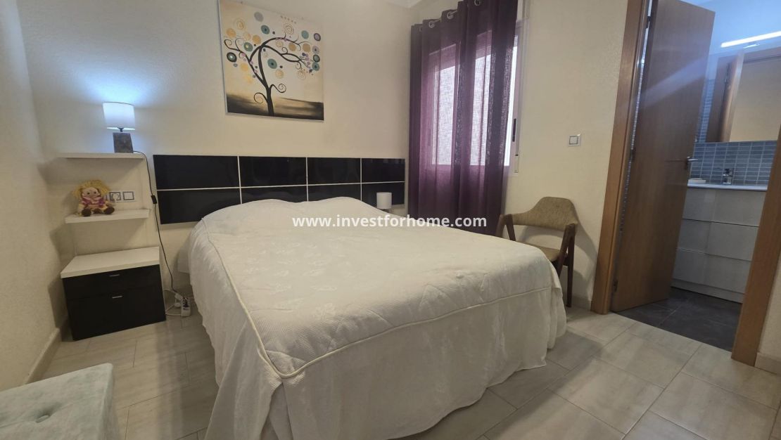 Verkoop - Appartement - Torrevieja - Centro