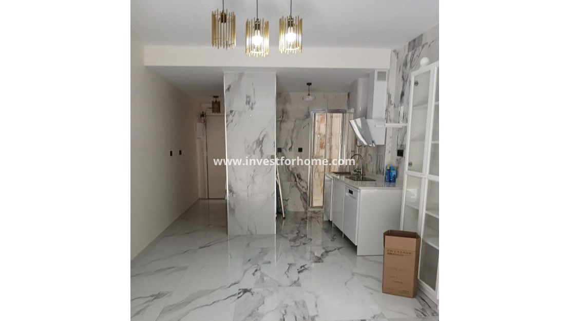Verkoop - Appartement - Torrevieja - Centro