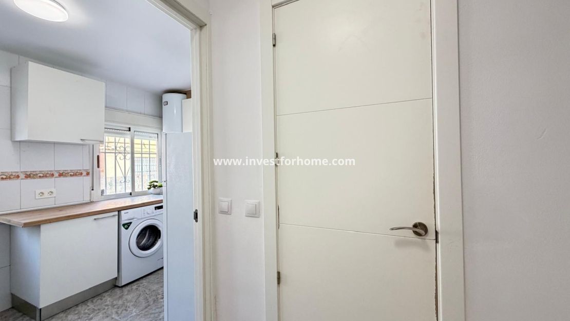 Verkoop - Appartement - Torrevieja - Centro