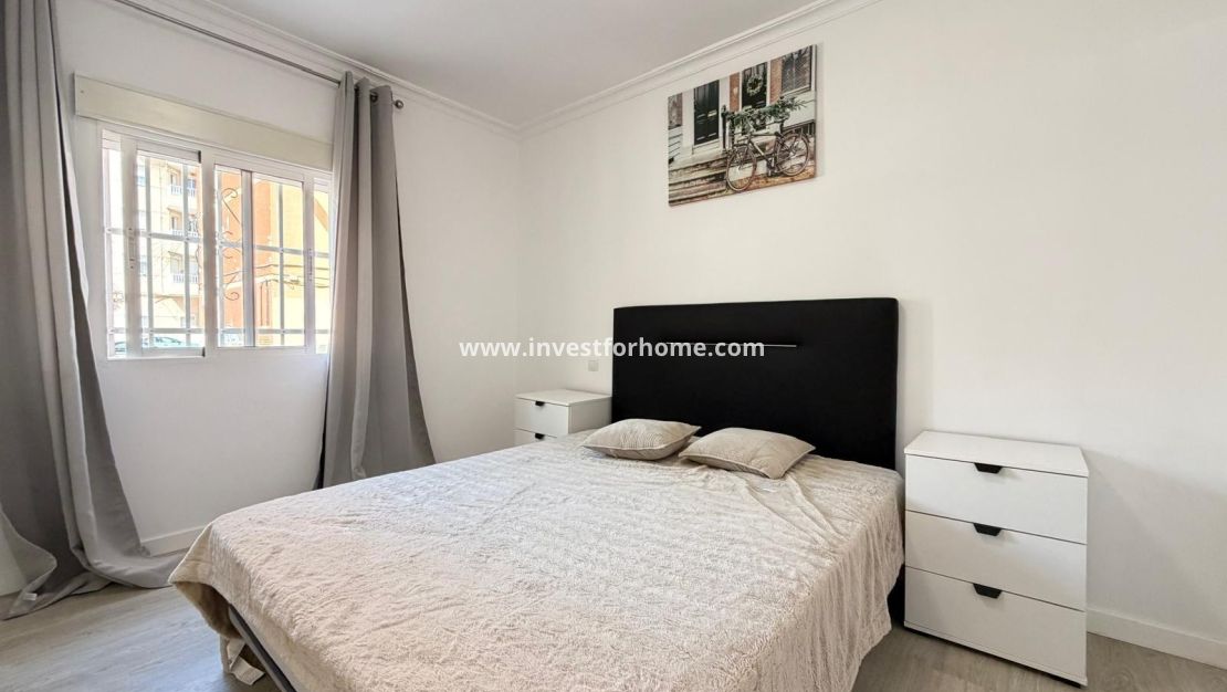 Verkoop - Appartement - Torrevieja - Centro