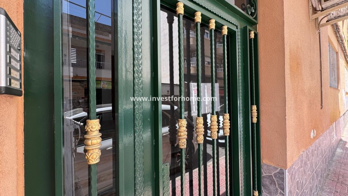 Verkoop - Appartement - Torrevieja - Centro