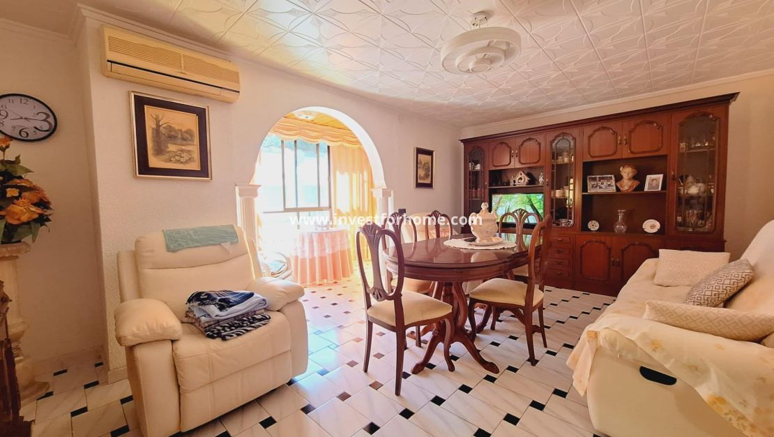 Verkoop - Appartement - Torrevieja - Centro