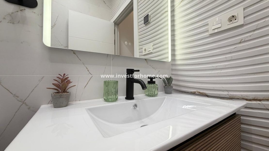 Verkoop - Appartement - Torrevieja - Centro