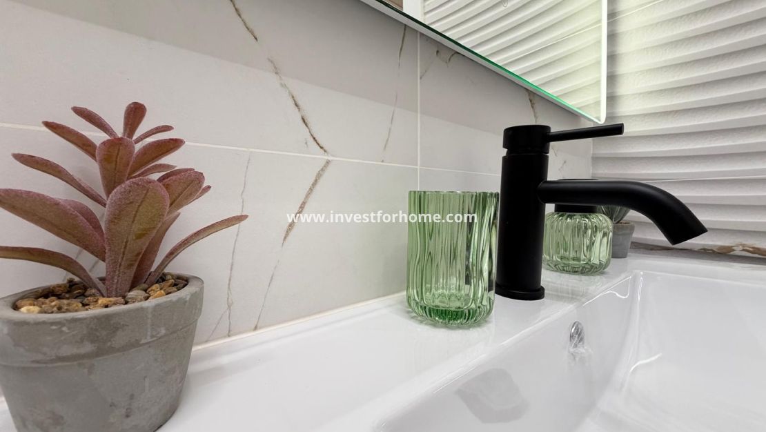 Verkoop - Appartement - Torrevieja - Centro