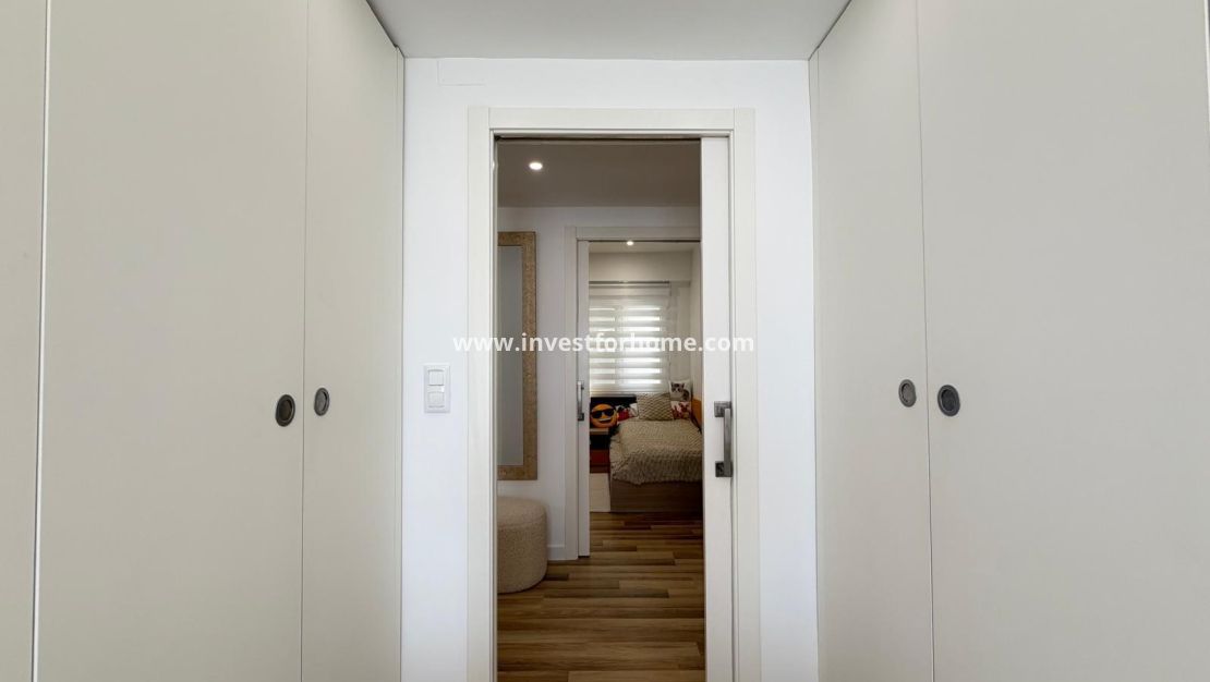 Verkoop - Appartement - Torrevieja - Centro