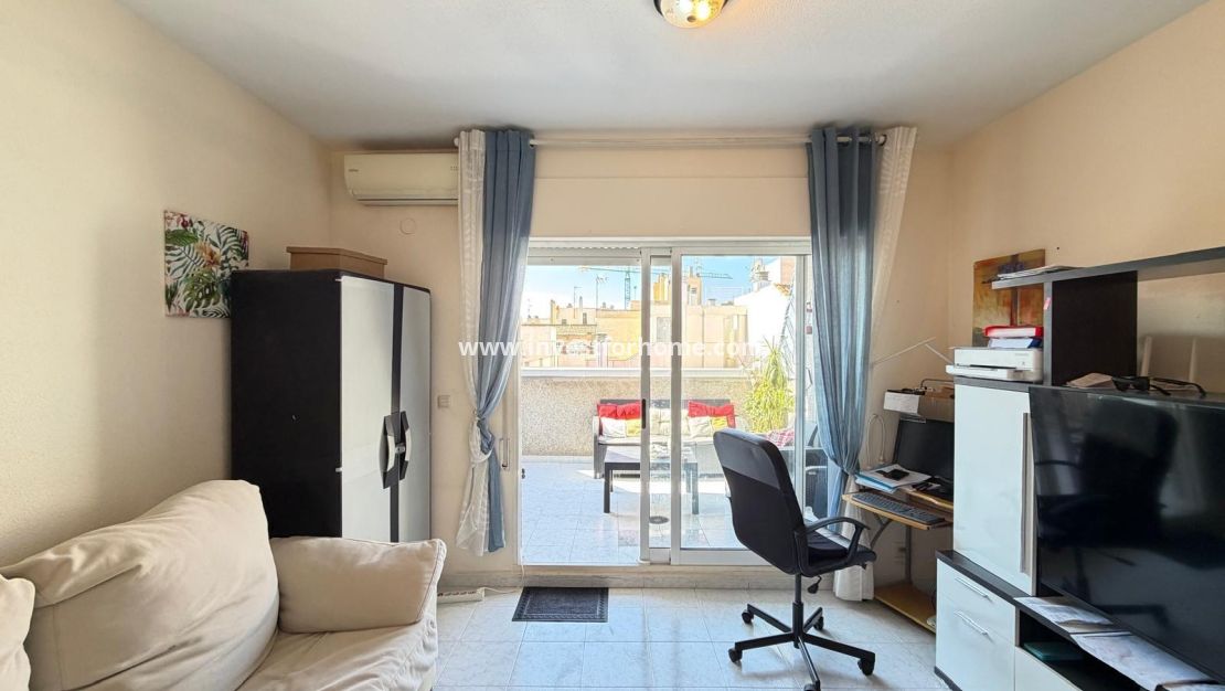 Verkoop - Appartement - Torrevieja - Centro