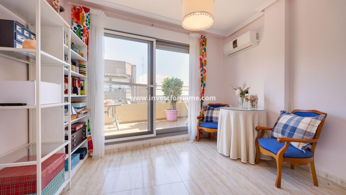 Verkoop - Appartement - Torrevieja - Centro