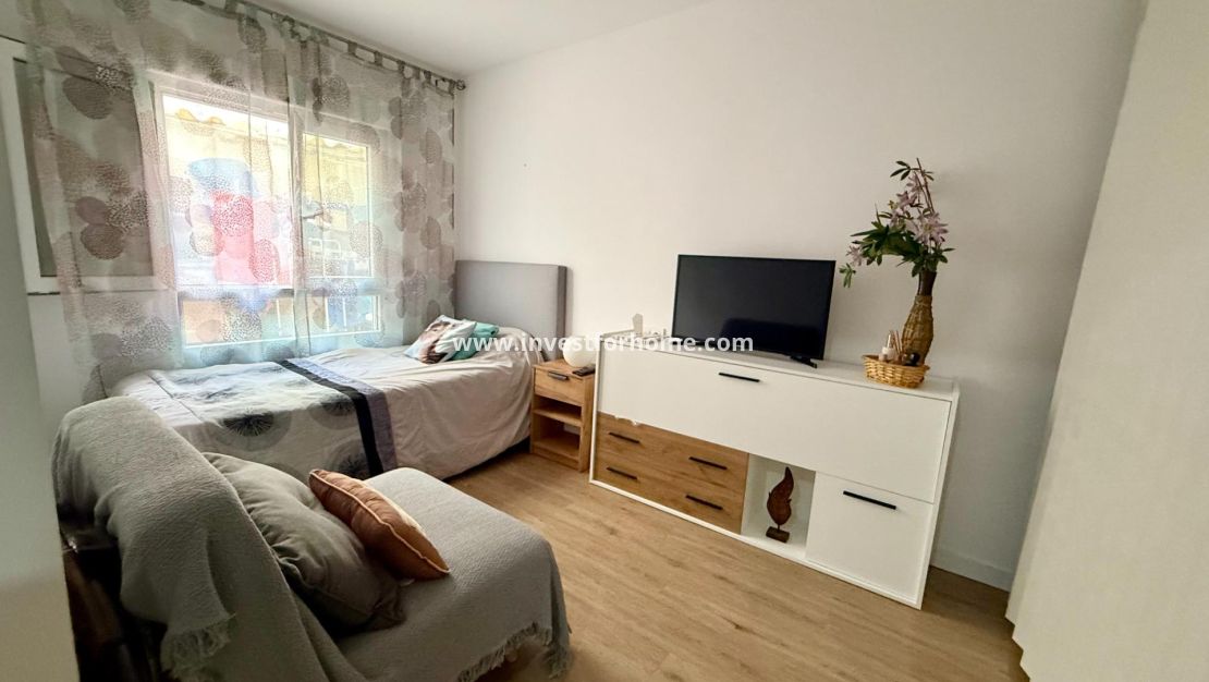Verkoop - Appartement - Torrevieja - Centro