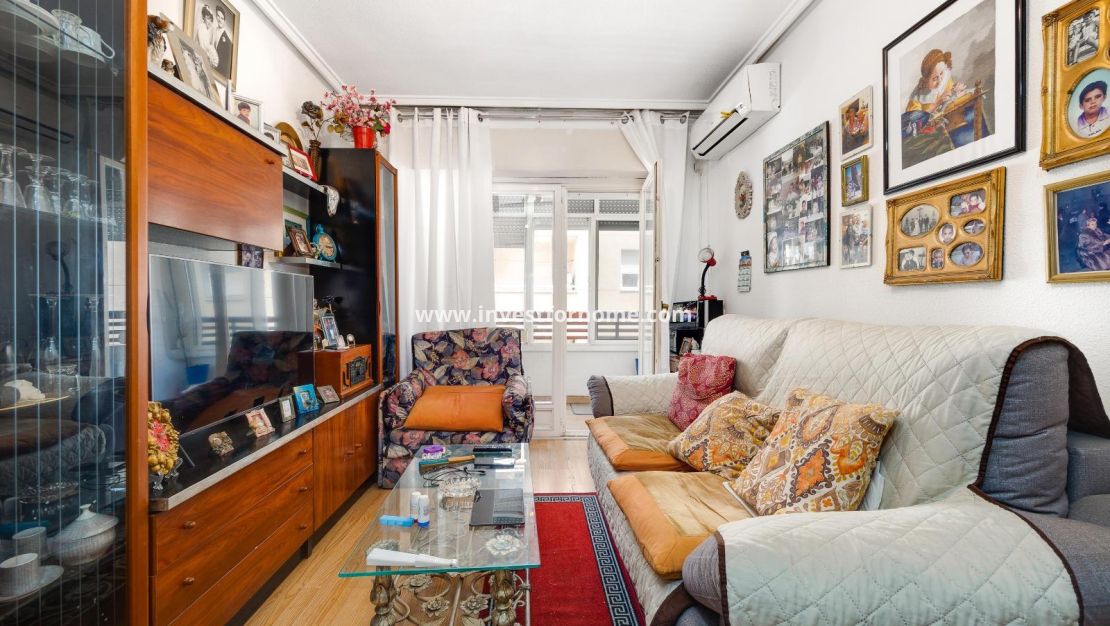 Verkoop - Appartement - Torrevieja - Centro