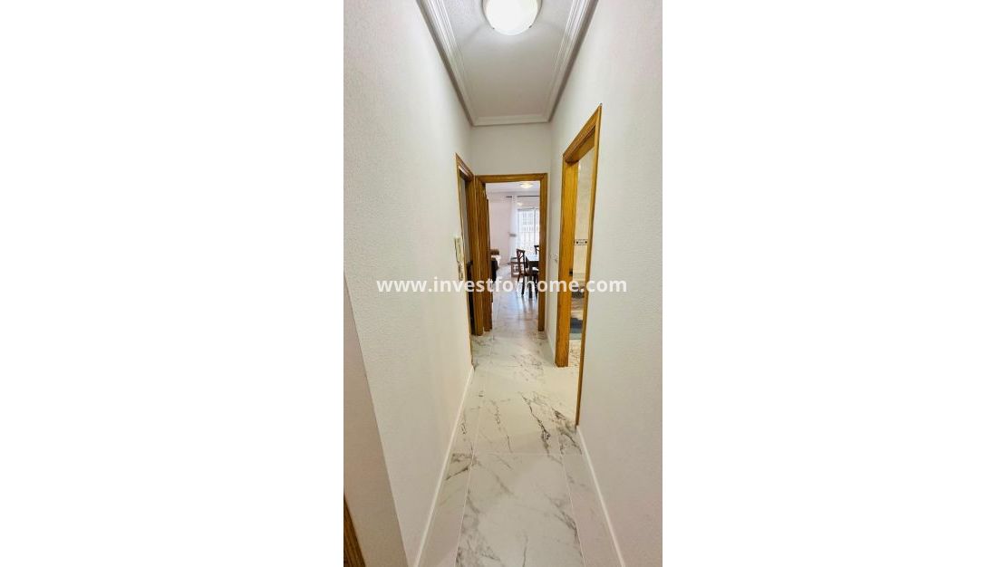 Verkoop - Appartement - Torrevieja - Centro
