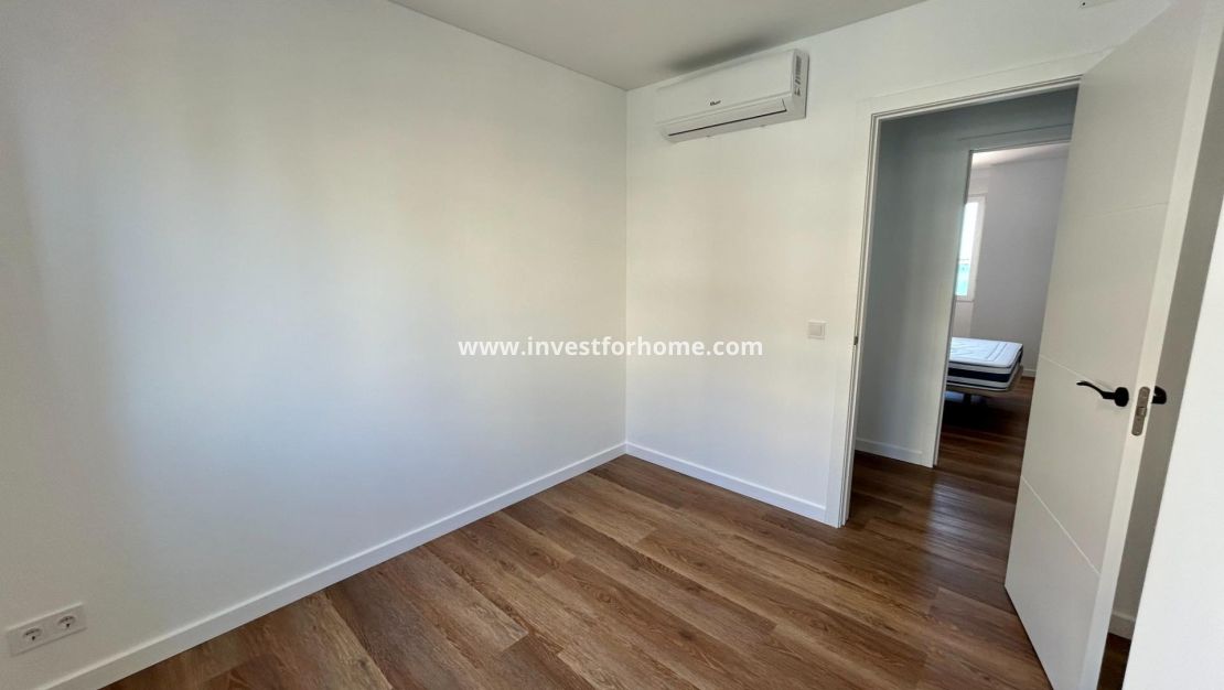 Verkoop - Appartement - Torrevieja - Centro