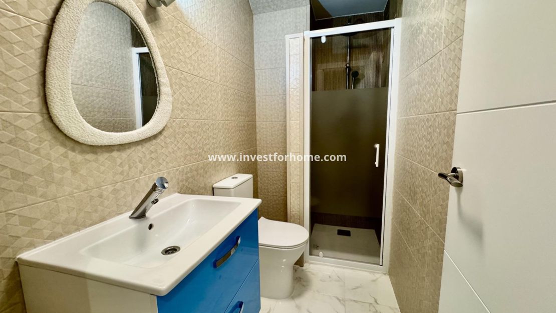 Verkoop - Appartement - Torrevieja - Centro