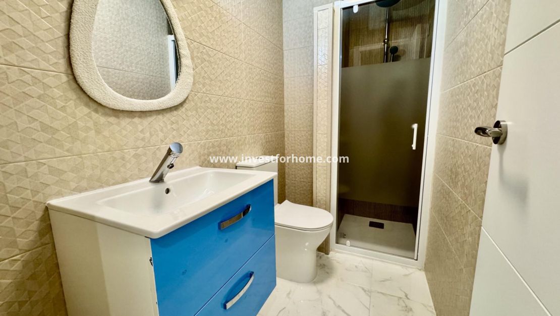 Verkoop - Appartement - Torrevieja - Centro