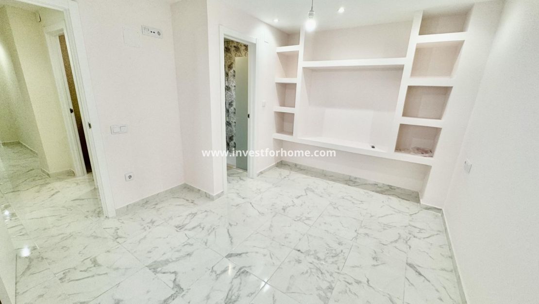 Verkoop - Appartement - Torrevieja - Centro