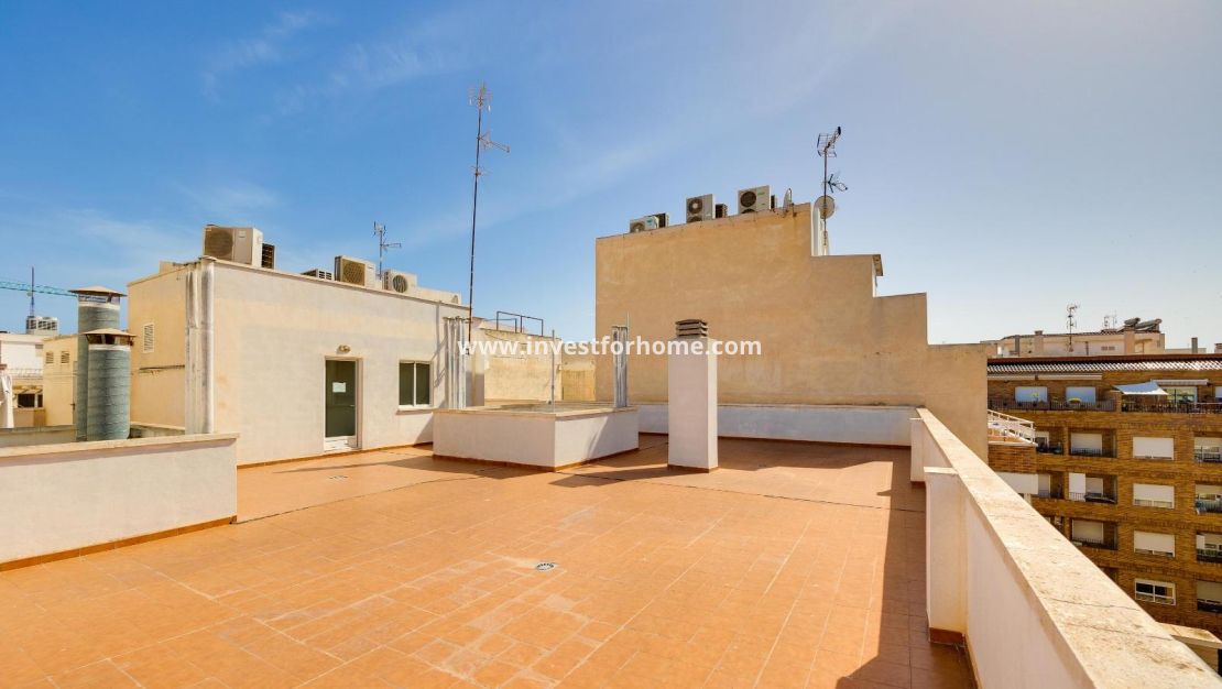 Verkoop - Appartement - Torrevieja - Centro