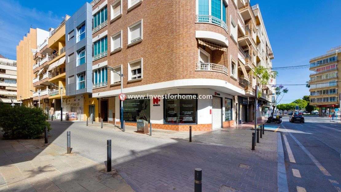 Verkoop - Appartement - Torrevieja - Centro