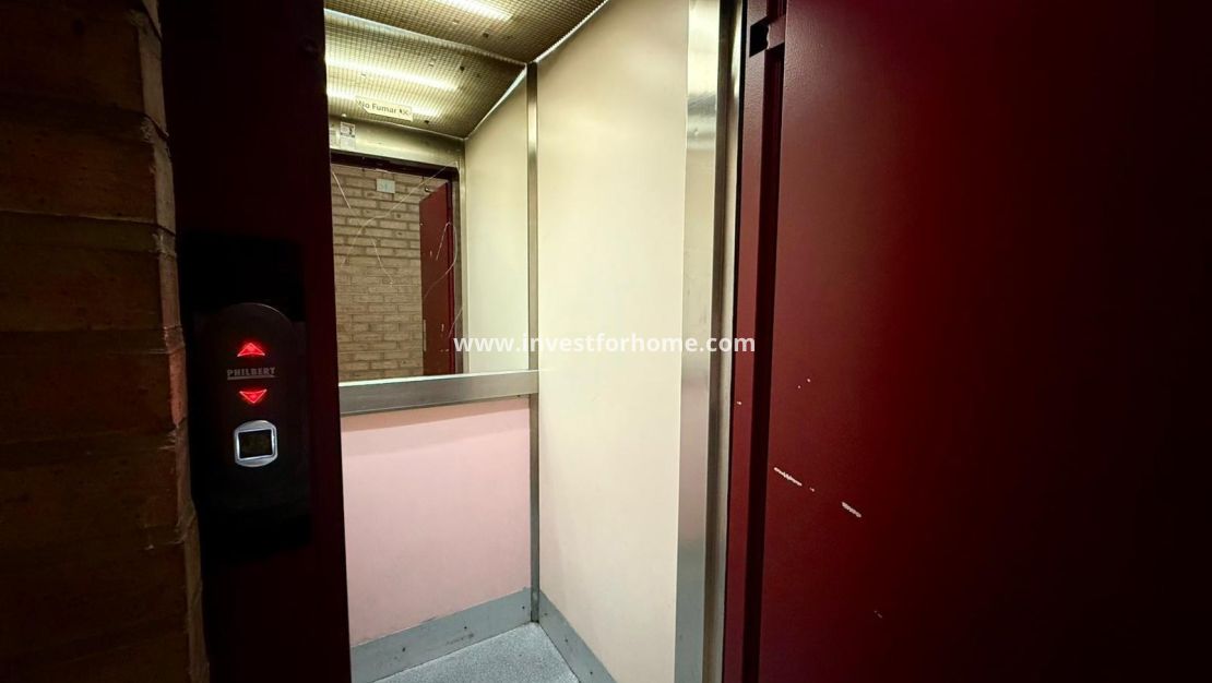 Verkoop - Appartement - Torrevieja - Centro