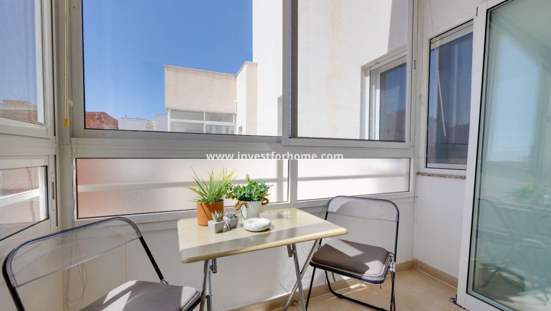 Verkoop - Appartement - Torrevieja - Centro