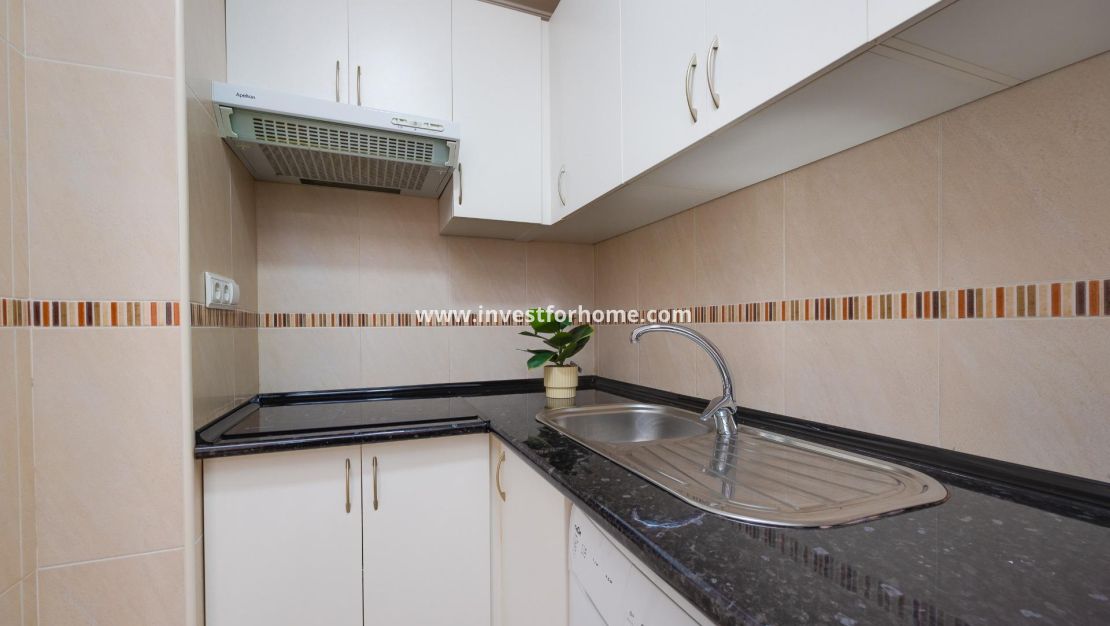Verkoop - Appartement - Torrevieja - Centro