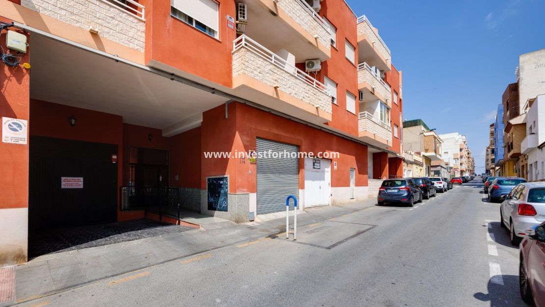 Verkoop - Appartement - Torrevieja - Centro