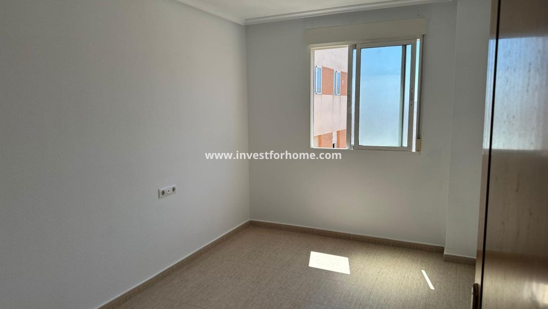 Verkoop - Appartement - Torrevieja - Centro