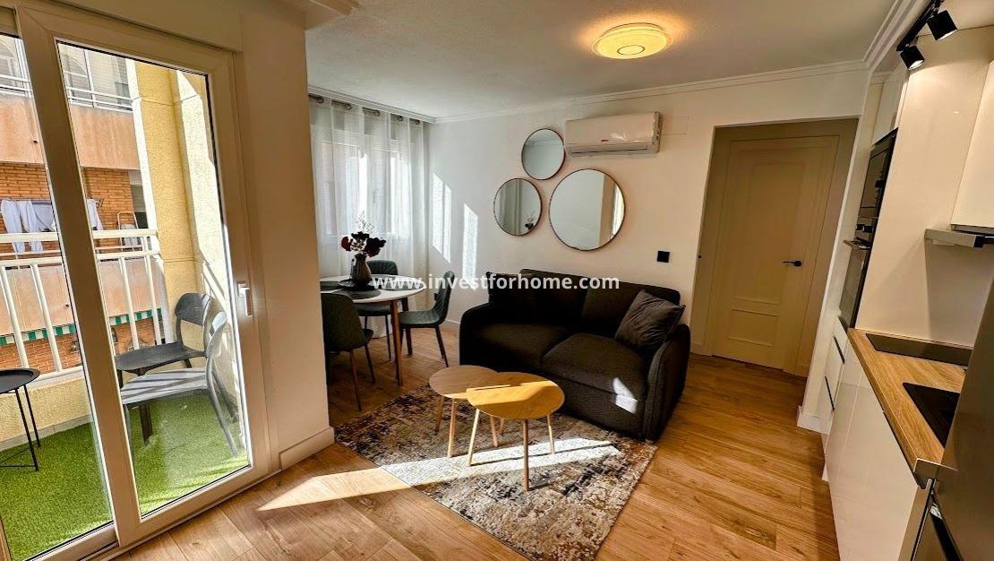 Verkoop - Appartement - Torrevieja - Centro