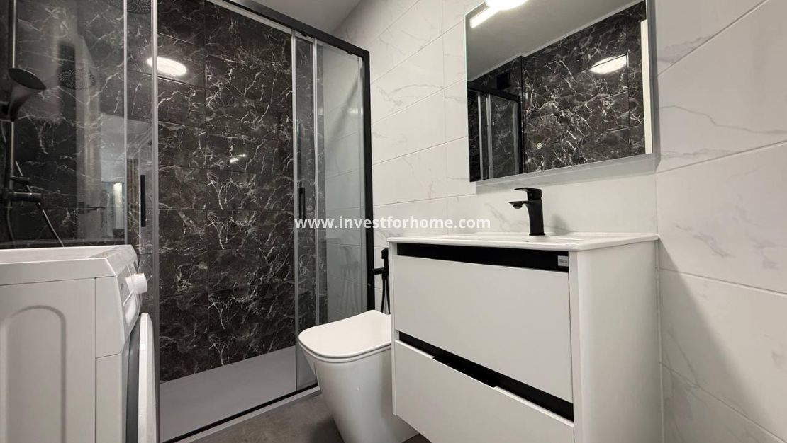 Verkoop - Appartement - Torrevieja - Centro