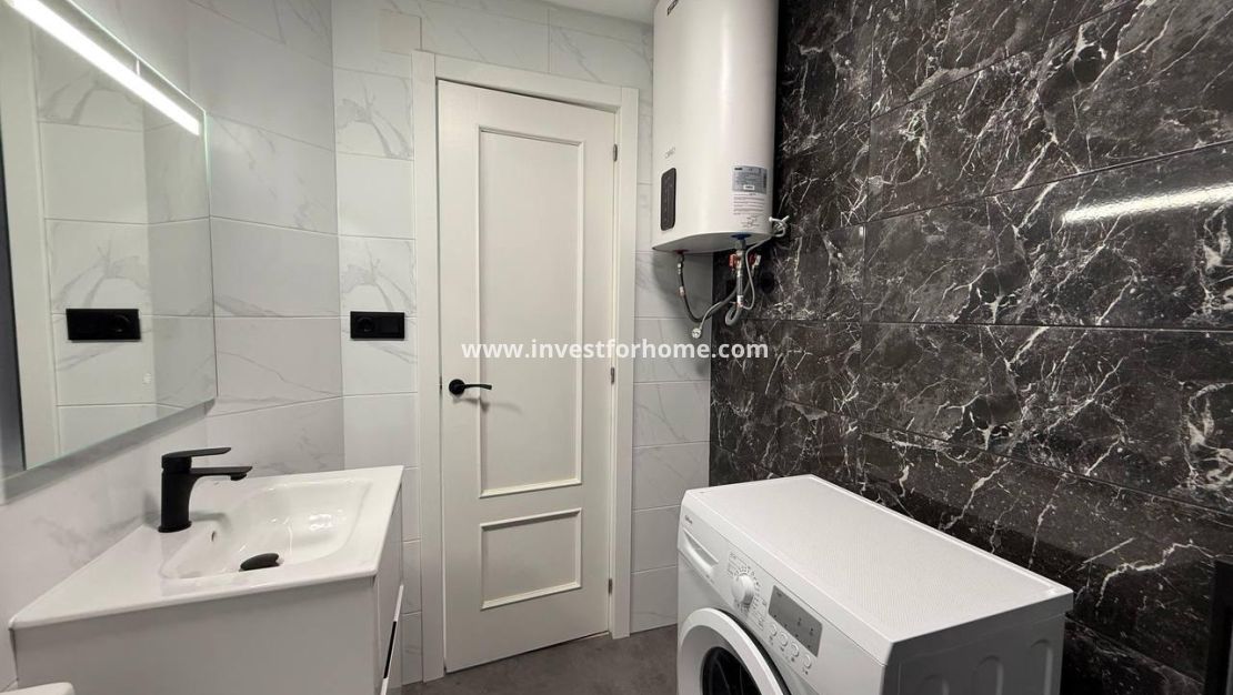Verkoop - Appartement - Torrevieja - Centro