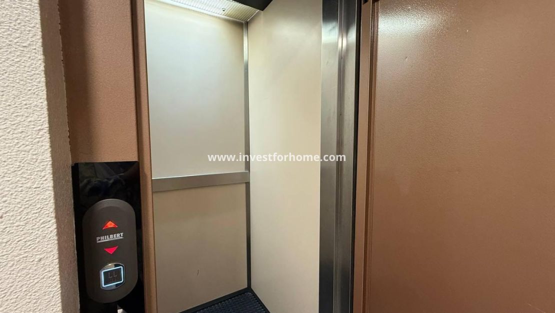 Verkoop - Appartement - Torrevieja - Centro
