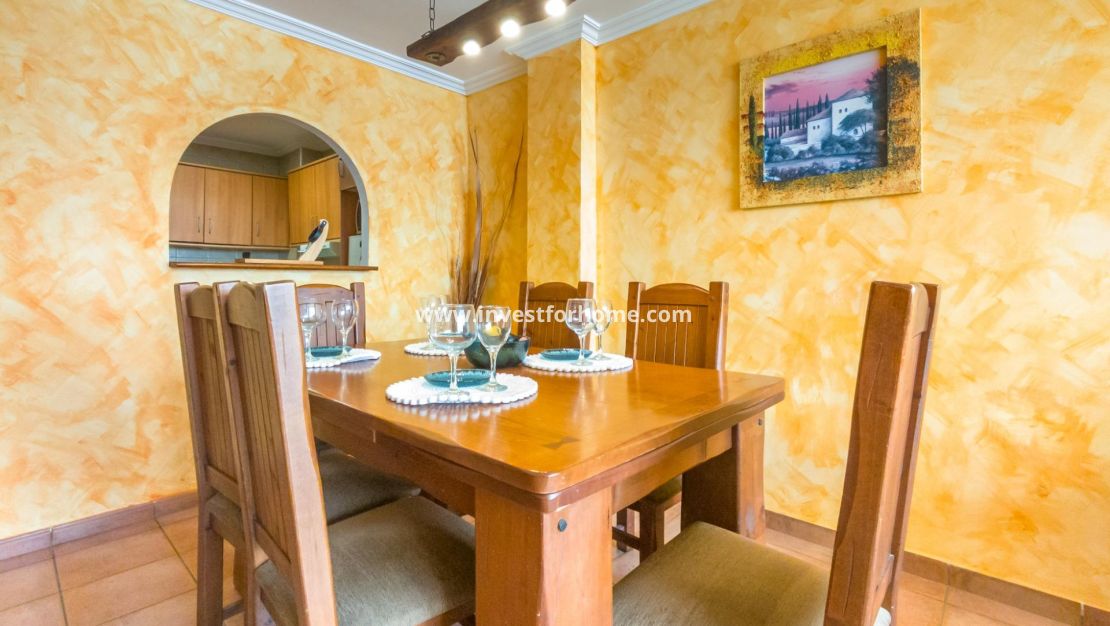 Verkoop - Appartement - Torrevieja - Centro
