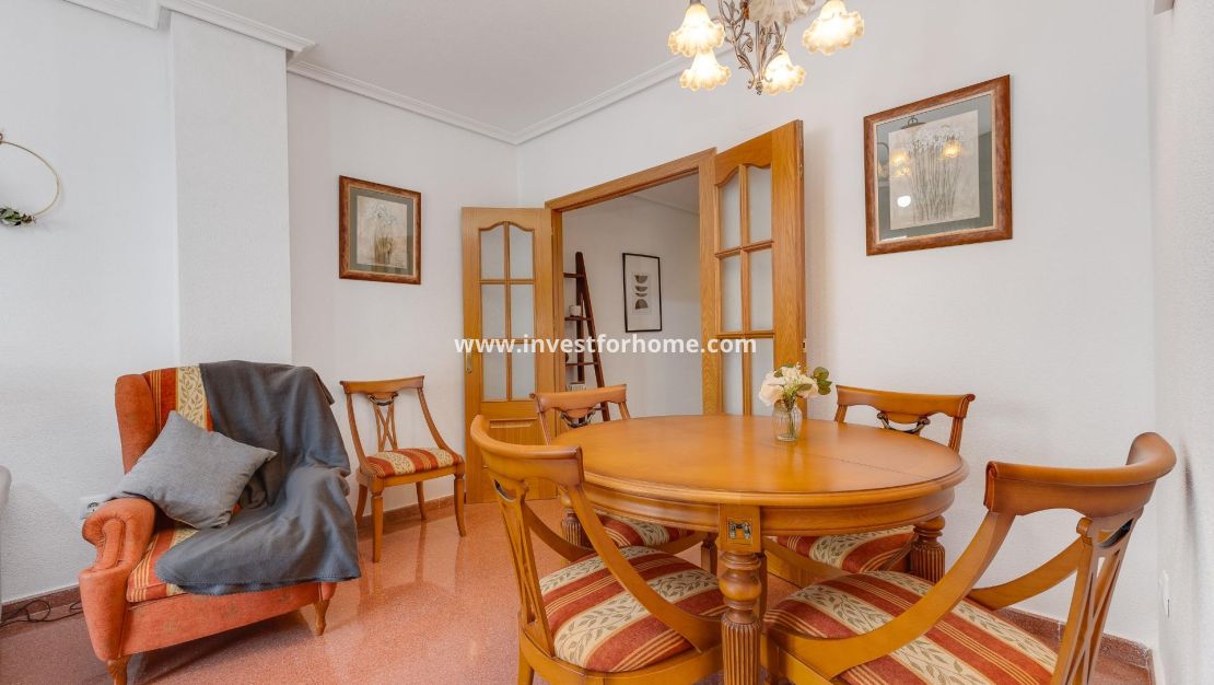 Verkoop - Appartement - Torrevieja - Centro
