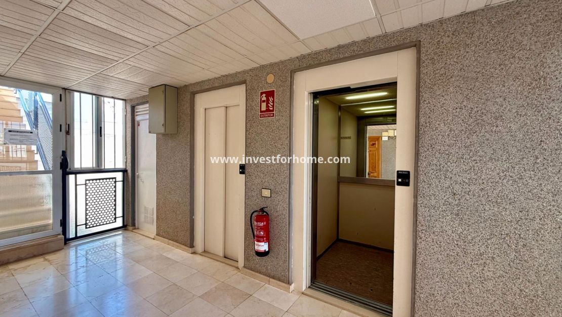 Verkoop - Appartement - Torrevieja - Centro
