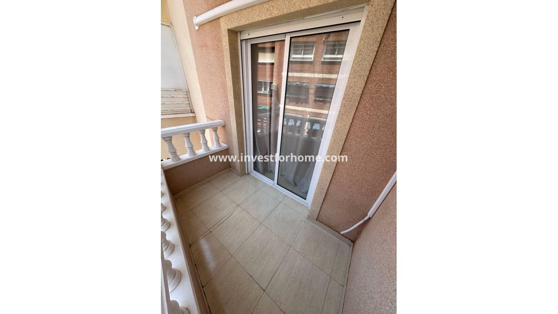 Verkoop - Appartement - Torrevieja - Centro