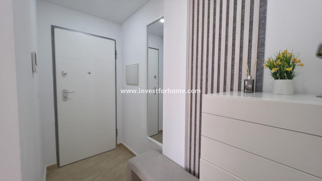 Verkoop - Appartement - Torrevieja - Centro