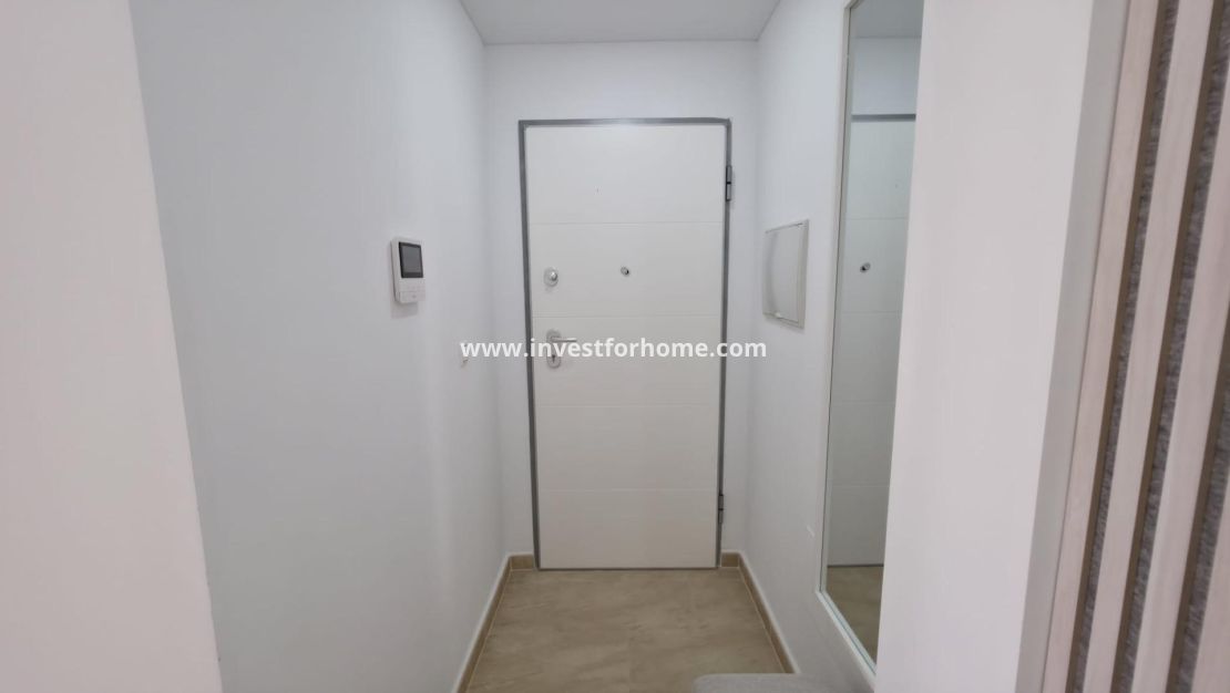 Verkoop - Appartement - Torrevieja - Centro