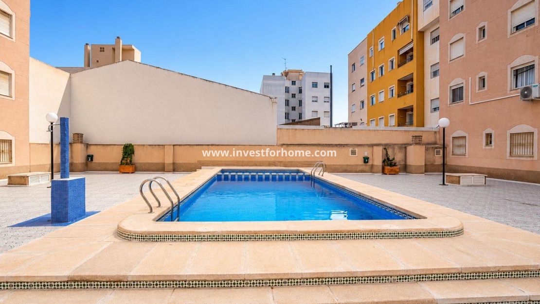 Verkoop - Appartement - Torrevieja - Centro
