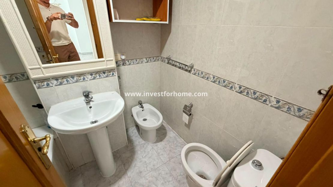 Verkoop - Appartement - Torrevieja - Centro