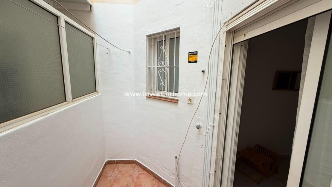 Verkoop - Appartement - Torrevieja - Centro