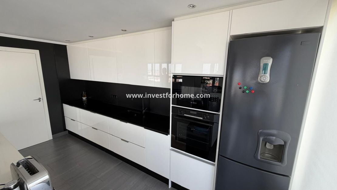 Verkoop - Appartement - Torrevieja - Centro