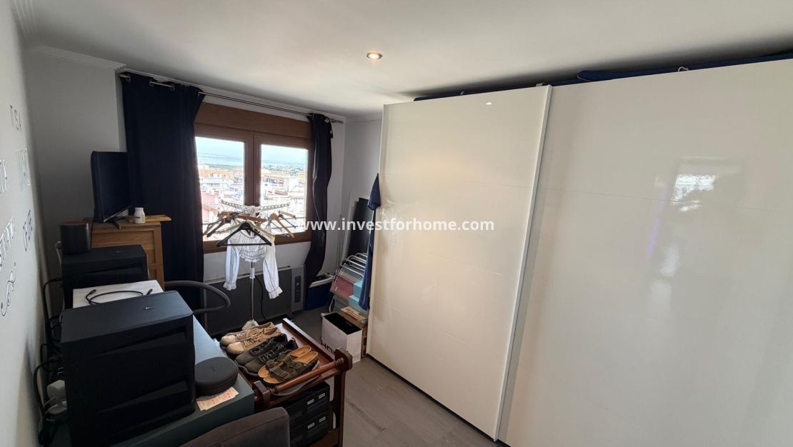 Verkoop - Appartement - Torrevieja - Centro