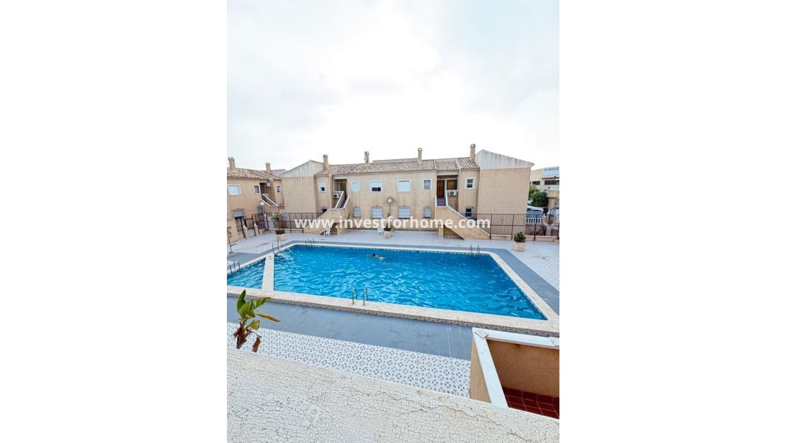 Verkoop - Appartement - Torrevieja - Centro