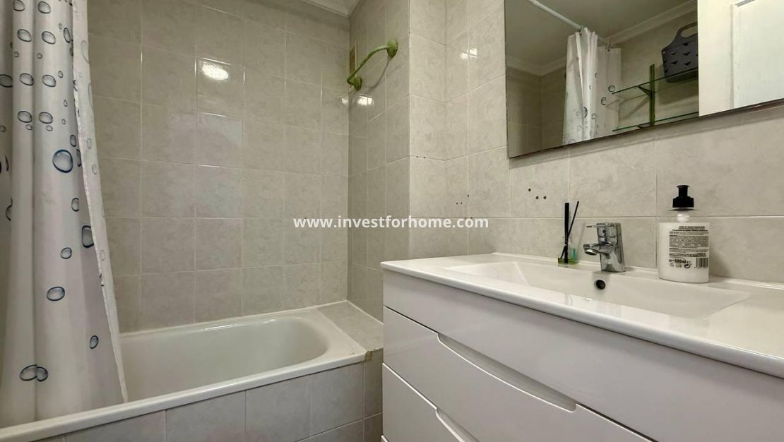 Verkoop - Appartement - Torrevieja - Centro