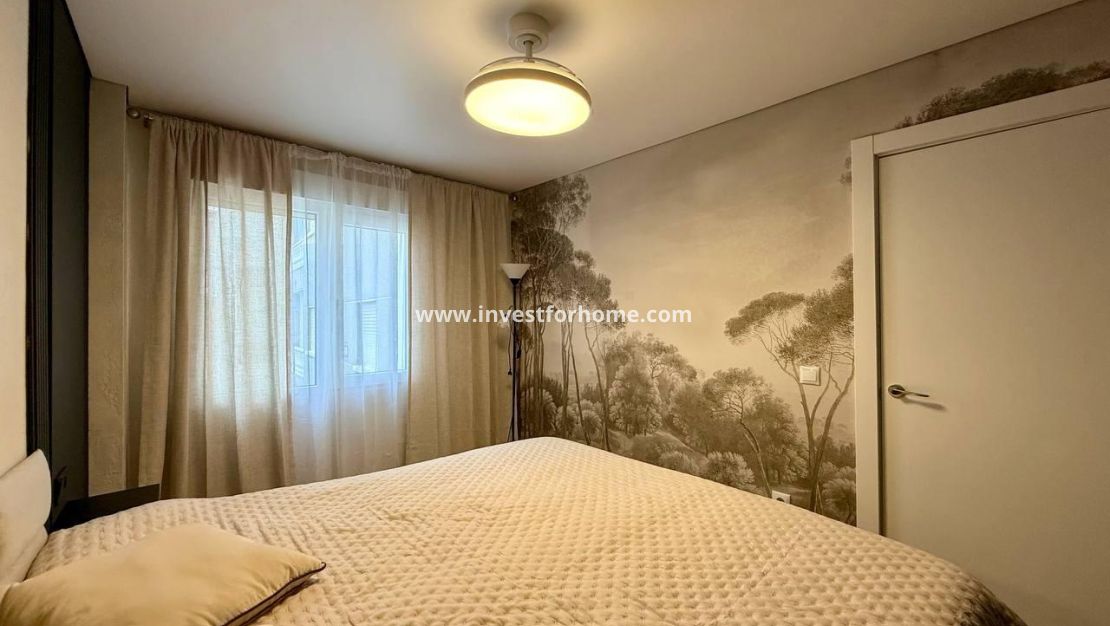 Verkoop - Appartement - Torrevieja - Centro