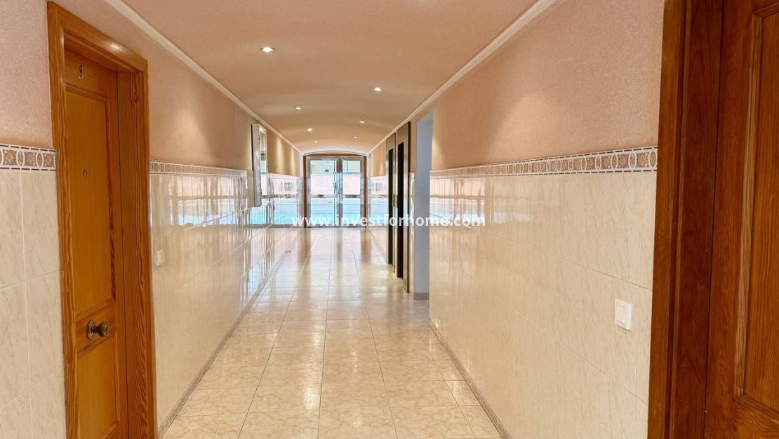 Verkoop - Appartement - Torrevieja - Centro