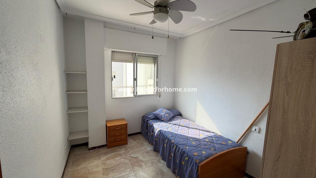 Verkoop - Appartement - Torrevieja - Centro