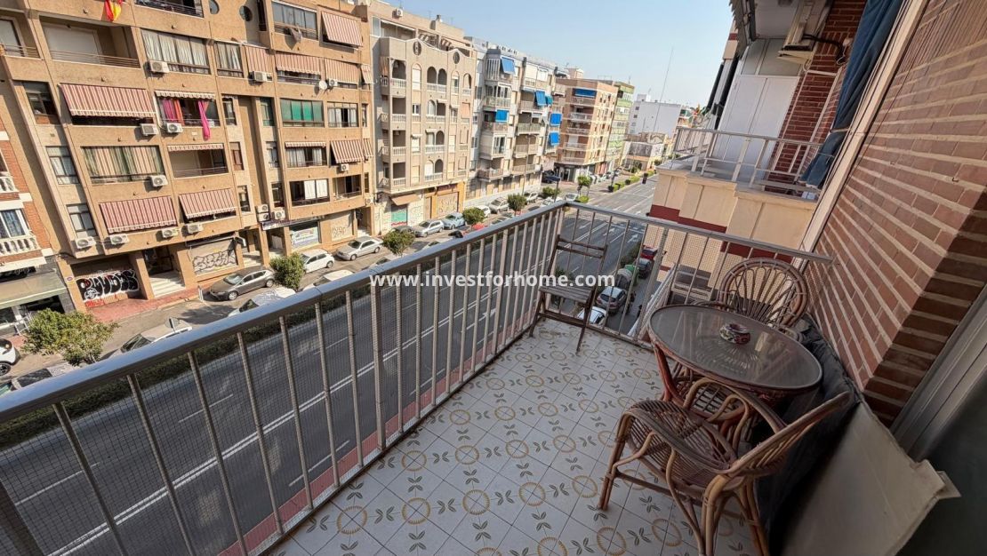 Verkoop - Appartement - Torrevieja - Centro