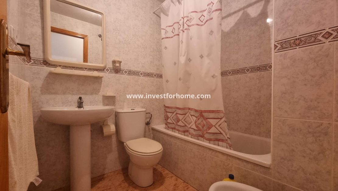Verkoop - Appartement - Torrevieja - Centro