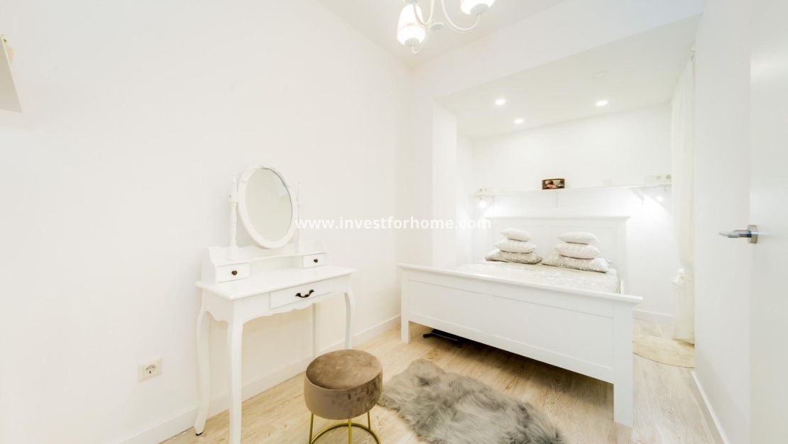 Verkoop - Appartement - Torrevieja - Centro